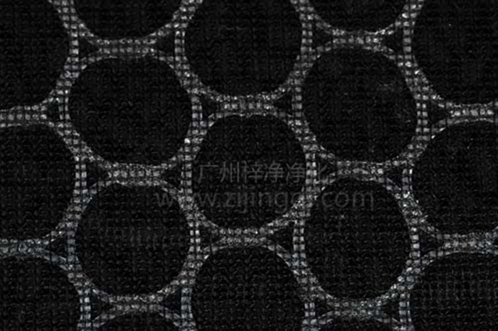 板式蜂窩活性炭過濾器具有比表面積大、吸附效率高、風阻小、壽命長等特點。